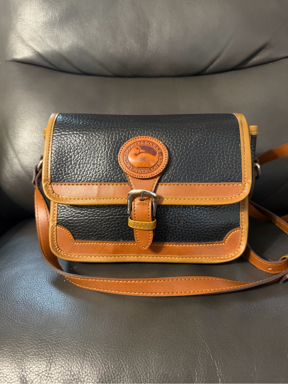VTG Dooney & Bourke AWL Navy Leather Buckle Crossbody Bag Purse